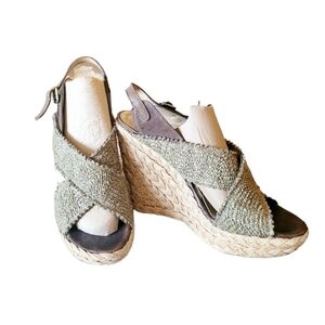 Stuart Weitzman Army Green Wedge Sandals Size 9 Summer Classic Beach